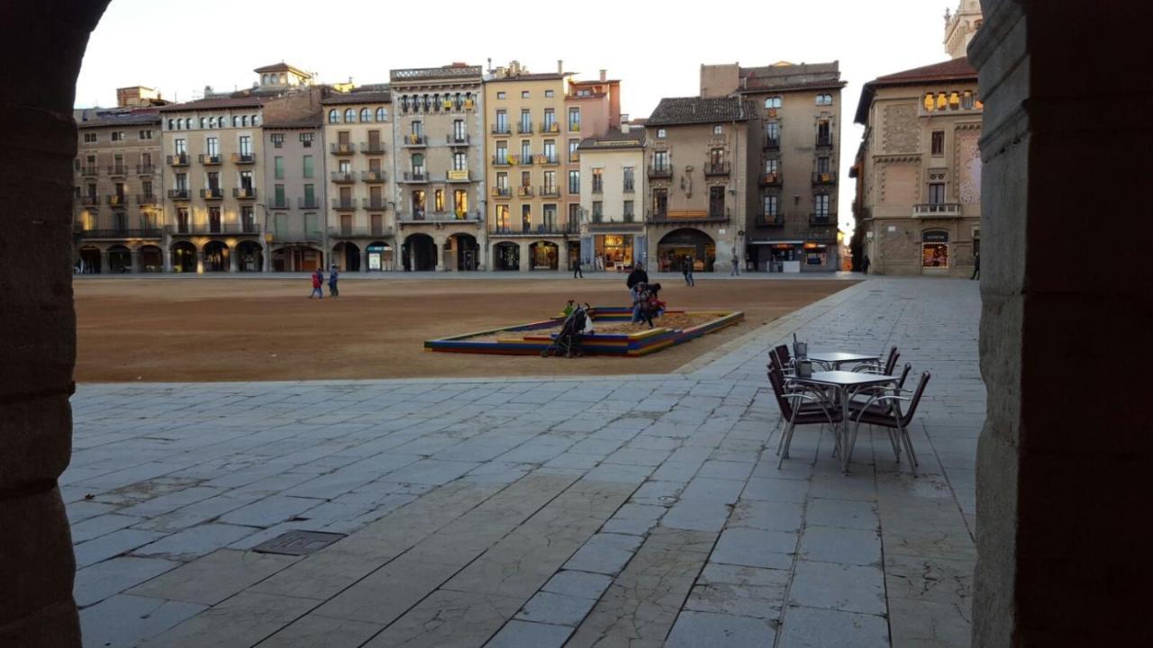 Apartaments Vicus 2 Con Vistas A La Plaza Mayor De Vic Exteriér fotografie