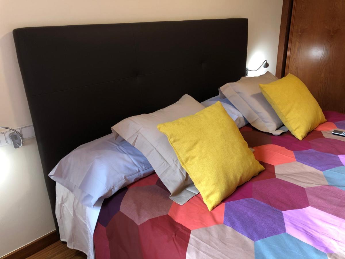 Apartaments Vicus 2 Con Vistas A La Plaza Mayor De Vic Exteriér fotografie